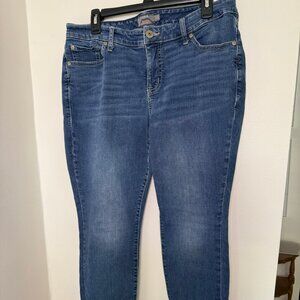 Torrid Skinny Jeans 14R Mid Rise Vintage Stretch Denim